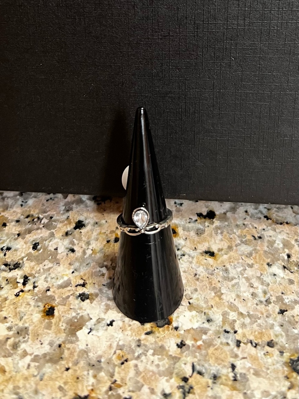 Silver Teardrop Ring (Size 5 1/2) New